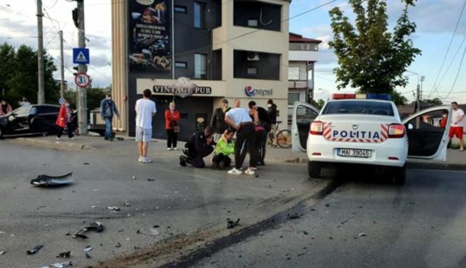 O polițistă, aflată în misiune, a rămas fără permis în urma unui accident - politista-1588764029.jpg