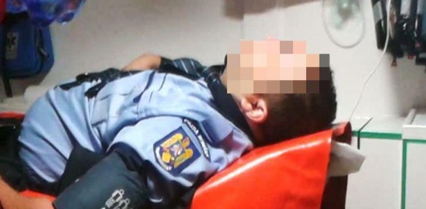 Șmecher cu Audi A6 a călcat un polițist cu mașina și a fugit. Polițiștii au tras mai multe focuri de armă - politistbatut61609000610x300-1487766194.jpg