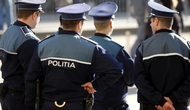Anchetă internă la IGPR, după dispariția lui Sebastian Ghiță - politisti-1482421309.jpg