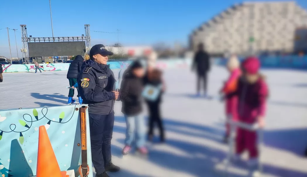 Polițiștii constănțeni, alături de copii în primele zile din an