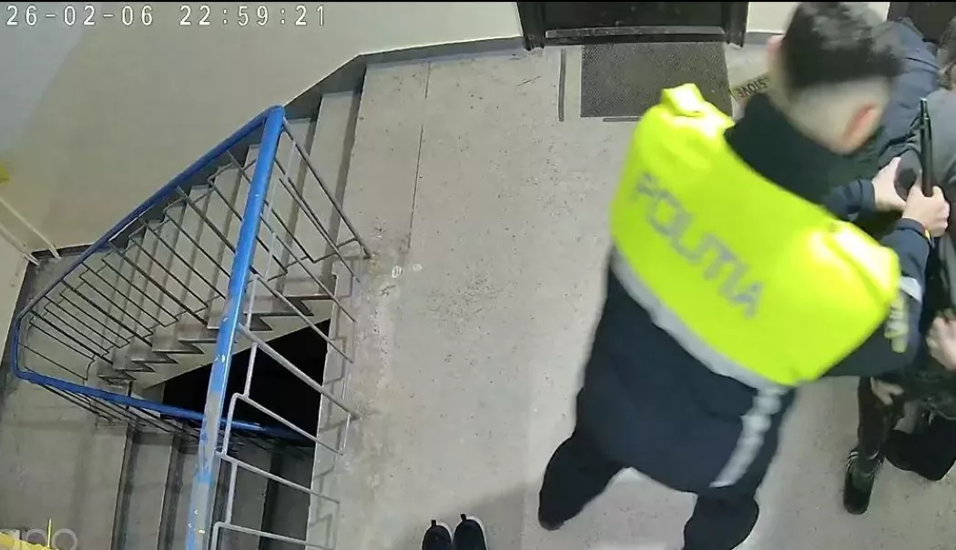 Scandal într-o scară de bloc din Constanța. Polițiștii chemați să intervină, luați la bătaie - politisti-bun-1770717744.webp