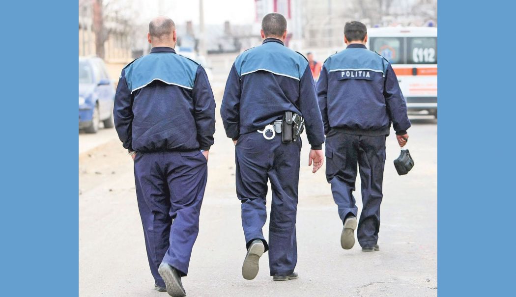 Cinci poliţişti au fost trimişi la muncă în folosul comunităţii. Ce infracțiune au săvârșit - politisti-munca-in-folosul-comun-1714319302.jpg