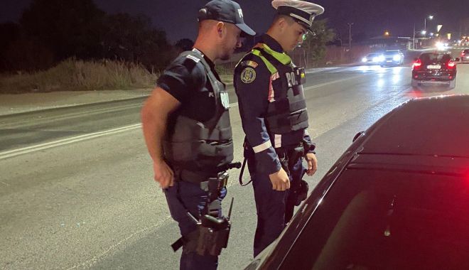 Polițiștii și jandarmii constănțeni în acțiune pentru menținerea ordinii și liniștii publice - politisti-t-1698577029.jpg