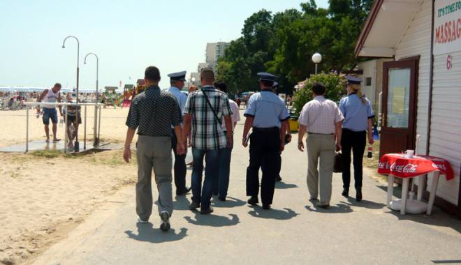 Polițiștii ies pe stradă, de Florii și Paștele catolic - politistibulgaria1397754727-1428049547.jpg