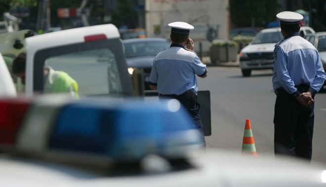 Polițiștii și jandarmii constănțeni, acțiuni în patrule mixte, de Paște - politistii-1461861292.jpg