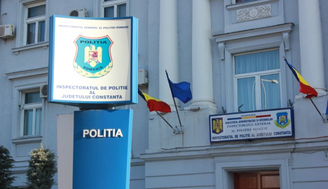 Polițiștii acuză că nu sunt plătiți pentru week-end-urile când muncesc - politistiiacuzacanusuntplatiti-1410712126.jpg