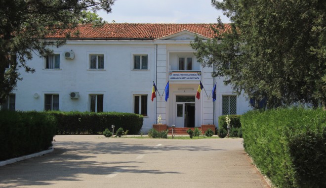 UPDATE / Polițiști de frontieră de la Garda de Coastă, CERCETAȚI pentru LUARE DE MITĂ și contrabandă - politistiicernavodapriteni-1395397386.jpg