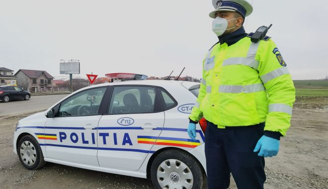 Polițiști de la Rutieră, eroi: au salvat oameni dintr-un incendiu și un accident - politistiladatorie-1615133328.jpg