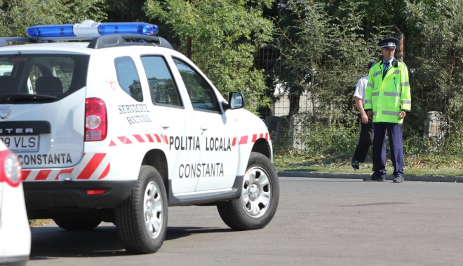 Ce acțiuni au desfășurat polițiștii constănțeni - politistipolitie-1367396217.jpg