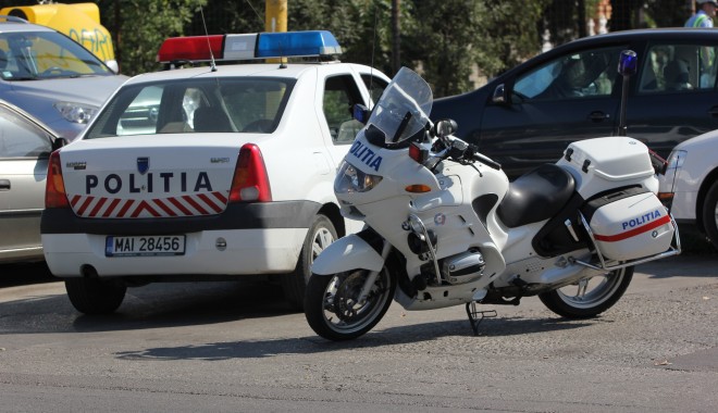 Accident pe autostrada Constanța - București - politistipolitie9-1361703742.jpg