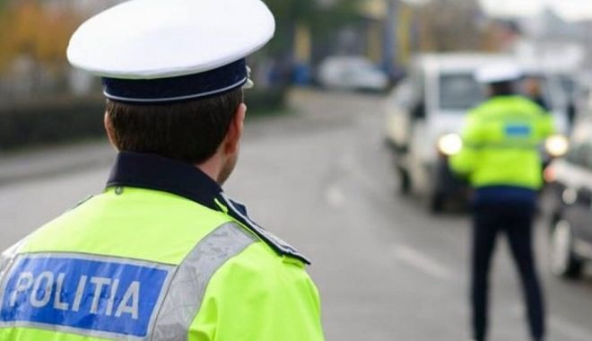 Aproape 400 de permise de conducere, reţinute în ultimele 24 de ore; cele mai multe pentru alcool - politistirutieriziuanaprilie2022-1702742162.jpg