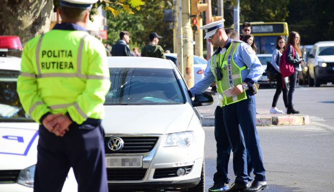 Taximetriștii și șoferii de ride-sharing, în vizorul Poliției - politistitaxiuri-1619543915.jpg