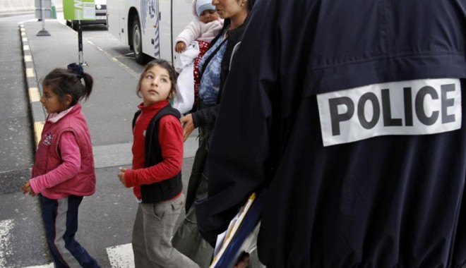 Polițiștii români trimiși în Anglia, lăudați de presa britanică - politisttoman-1374248463.jpg