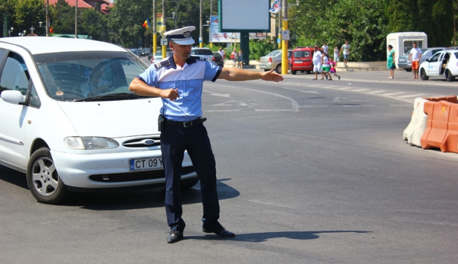 Poliția Română suplimentează  numărul agenților de Ziua Marinei - politistziuamarinei-1470934832.jpg