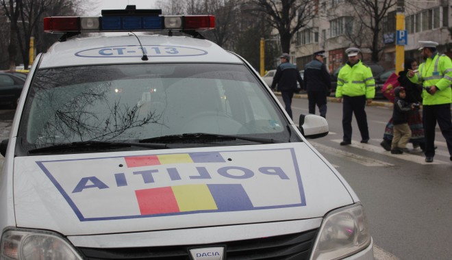 La volan cu permisul suspendat - polititaaa-1363693016.jpg