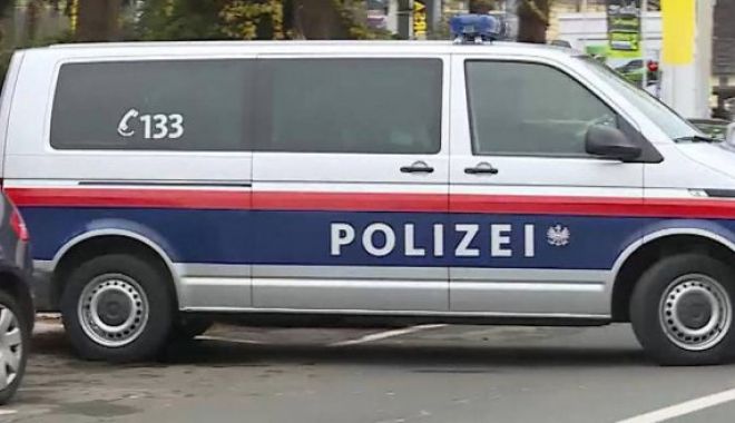 Un român a ucis o femeie și i-a abandonat cadavrul pe treptele unei clădiri publice din Austria - polizia-1637085606.jpg
