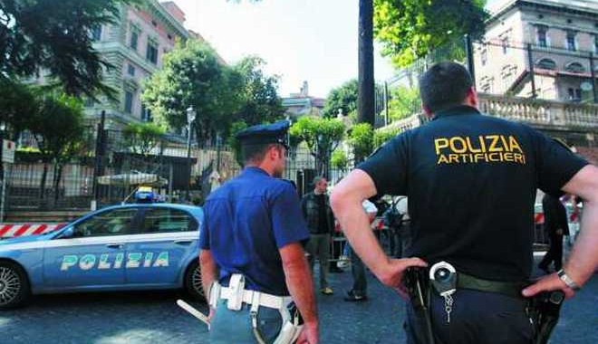 Grup mafiot format exclusiv din cetățeni români,  destructurat în Italia - poliziadavantiambasciatausa-1371895917.jpg