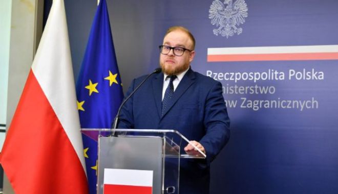 Polonia pledează pentru un al şaptelea pachet de sancţiuni împotriva Rusiei - polonia-1655635350.jpg
