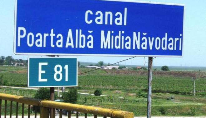 Poluare pe Canalul Poarta Albă - Midia Năvodari - poluarecanal-1433255252.jpg