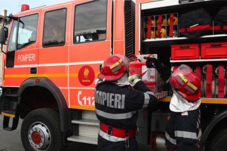 Vreți să fiți pompieri? - pom13655940181383897361-1413181859.jpg