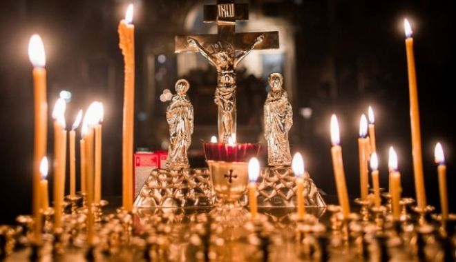 Slujbe de pomenire pentru eroii Revoluției, în bisericile și mânăstirile din toată țara - pomenire-1608623140.jpg