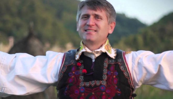 Pomohaci, acuzat de BOR că oficiază slujbe fără să aibă dreptul şi denunţat pentru „port ilegal de uniformă