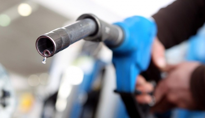 Prețul petrolului a explodat pe fondul crizei din Iran - pompa-1514958539.jpg
