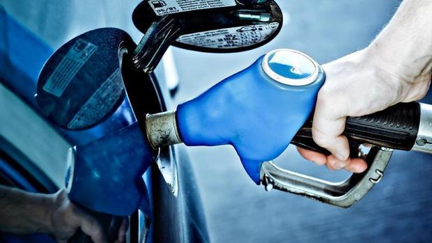Cipru, fără carburanți pe o perioada nelimitată. Proprietarii de benzinării intră în grevă - pompabenzinarie-1357296966.jpg