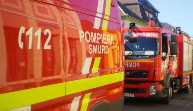 Accident devastator în Cluj. O femeie a murit strivită sub mașină, alte 3 persoane, rănite - pompieri-1631461695.jpg