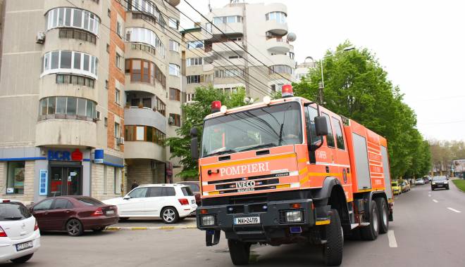 Casă în flăcări în Saligny - pompieriincendiuapartament3-1449051418.jpg