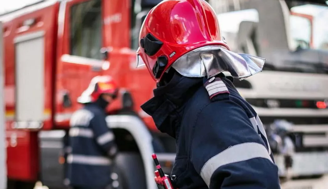 Incendiu de vegetație la Palazu Mic. Arde o cultură de grâu - pompieriinterventieaug2021-1783418700.webp