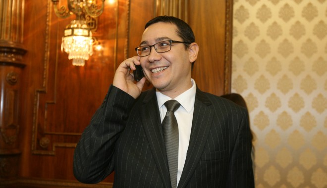 GAFĂ DE PROPORȚII MARCA VICTOR PONTA: A desființat din greșeală Casa Națională de Asigurări de Sănătate - ponta-1359709251.jpg
