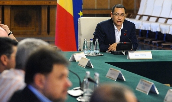 Proiectul de lege privind plata pensiilor militare, avizat favorabil de Guvern - ponta-1366119300.jpg