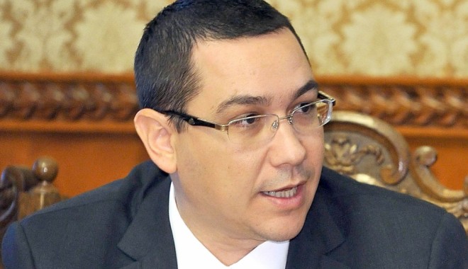 Victor Ponta le cere colegilor din PSD să nu mai intre în polemici despre Statutul parlamentarului - ponta1356082385-1358766174.jpg