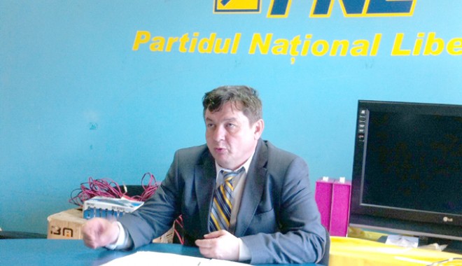 Octavian Popa a fost reales președinte al PNL Tulcea - popaoctavian2-1373207467.jpg