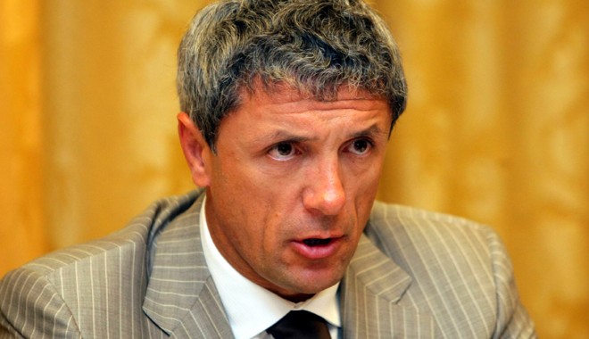 Gică Popescu și Vasile Avram își lansează candidaturile la președinția FRF - popescu-1389636918.jpg