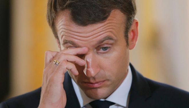 Popularitatea lui Macron a scăzut la un nou nivel minim, pe fondul protestelor - popularitatea-1543928516.jpg