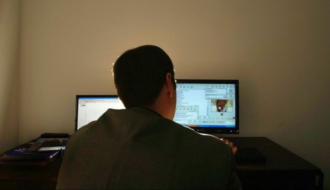 Șantaja minore cu imagini pornografice. Cazul, în atenția Protecției Copilului - pornografiearestat-1602694052.jpg