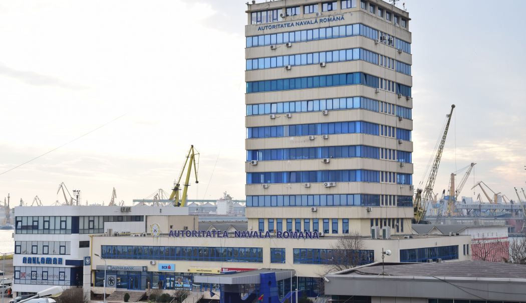 Frica de concedieri planează peste Portul Constanţa! 20% dintre angajaţi ar putea pleca acasă