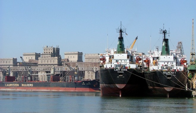11 septembrie 2001 i-a adus portului Constanța kilometri  de garduri și o armată de paznici - port-1315750560.jpg