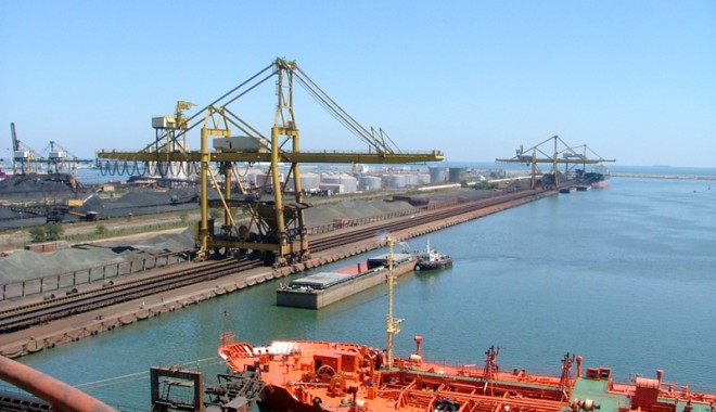 Portul Constanța ar fi dat faliment, dacă aplica master-planul japonez - port-1333644755.jpg
