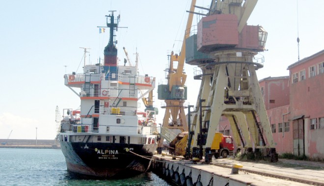 Porturile maritime românești vor încheia anul pe plus - port-1382551609.jpg