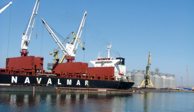 Ucraina relansează competiția adâncimilor cu portul Constanța - port1-1324215208.jpg