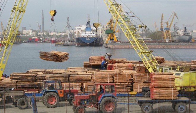 Câte locuri de muncă a pierdut portul Constanța în timpul crizei din 2009 - 2011 - portcherestea1-1348587423.jpg