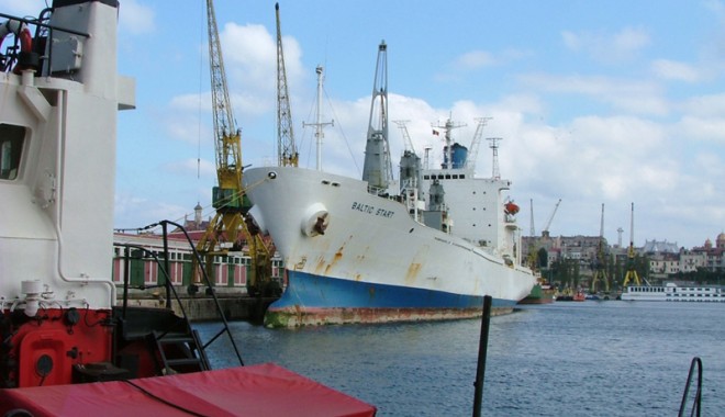 Peste 47 milioane de euro vor fi investiți în creșterea adâncimilor din portul Constanța - portconstanta-1363797036.jpg