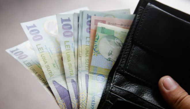 Se dau bani de la stat pentru români! Se întâmplă de la 1 noiembrie. Cine poate primi sumele