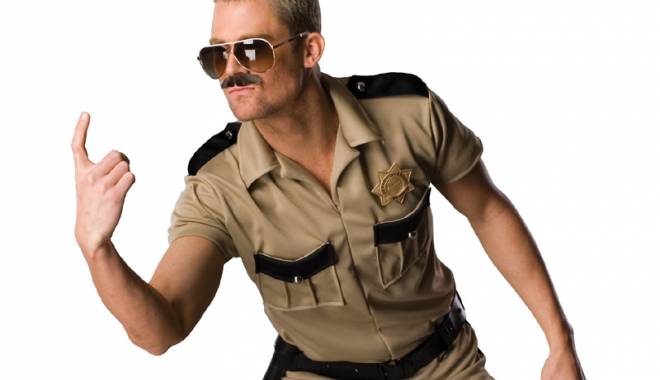 Portret de polițist, făcut  ca la carte - portretdepolitist-1445165212.jpg