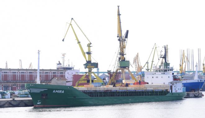 Portuarii construiesc strategia de relansare a transporturilor navale românești - portuarii5-1518022268.jpg