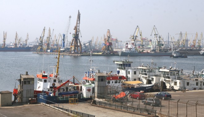 Portul Constanța a primit 34.000 turiști în 2013 - portulconstanta2-1352798102.jpg