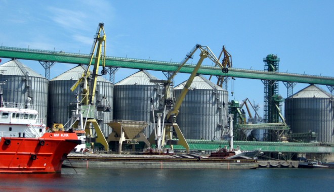Portul Constanța a depășit pragul de 1 milion de tone capacitate de depozitare a cerealelor - portulconstanta4-1410711156.jpg